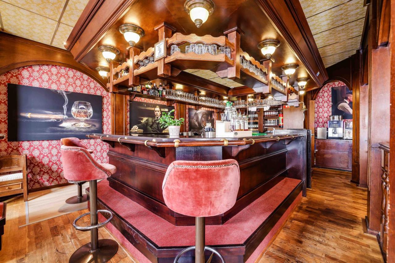 Hotel Restaurant 'T Heerenlogement Харлинген Экстерьер фото