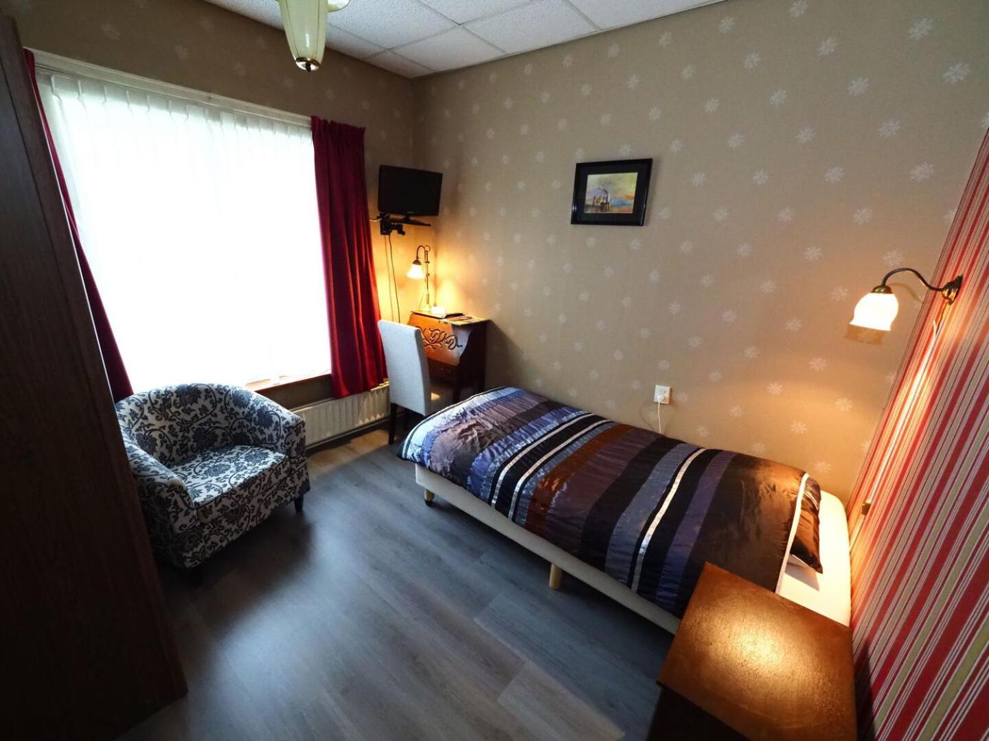 Hotel Restaurant 'T Heerenlogement Харлинген Экстерьер фото